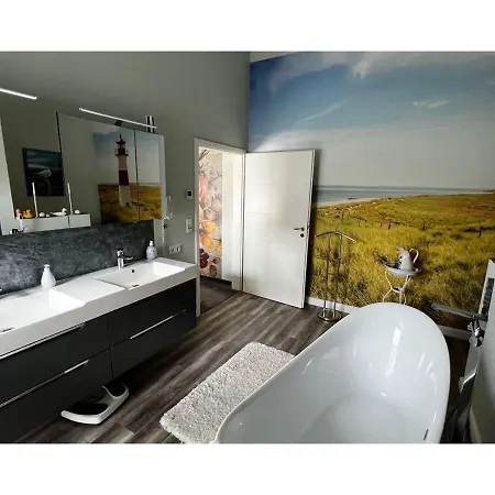 Weitblick-mit-kind-und-hund * Zetel