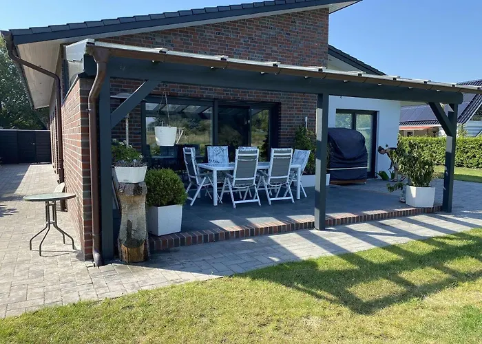 Weitblick-mit-kind-und-hund *